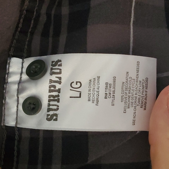 Men's Surplus Button Down - Size Large - Picture 6 of 6
